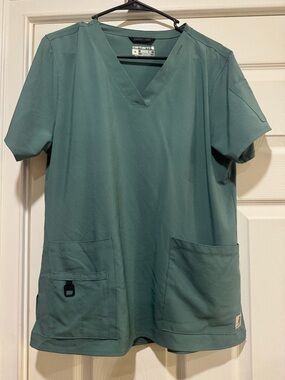 Carhartt Teal Green V-Neck Scrub Top with Utility Pockets M